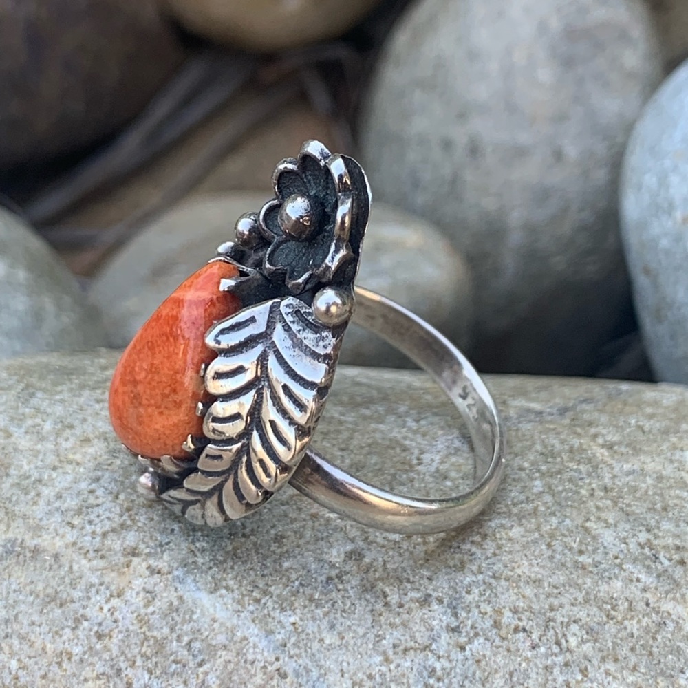 Italian Coral Ring - Picture 4 of 6